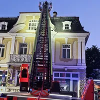 05.jpg